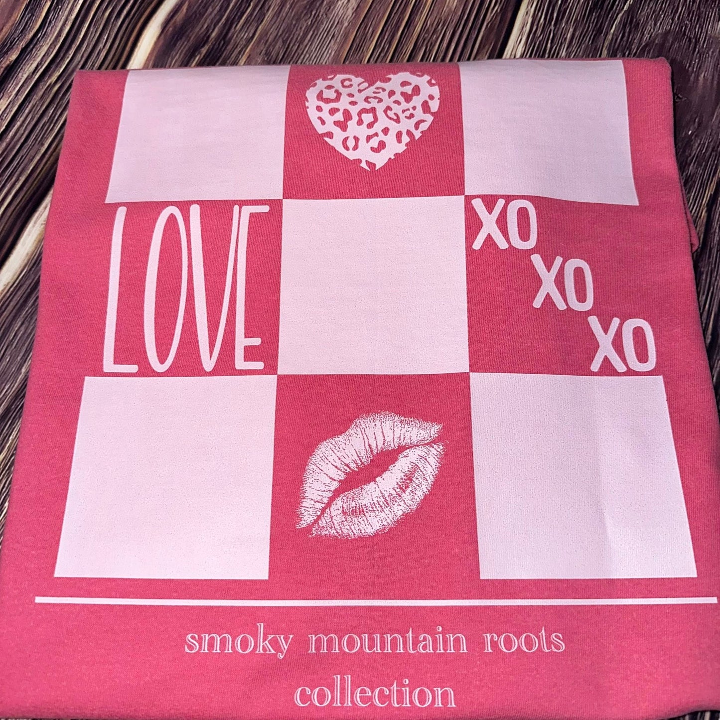 LOVE XOXO SMR Collection Tee